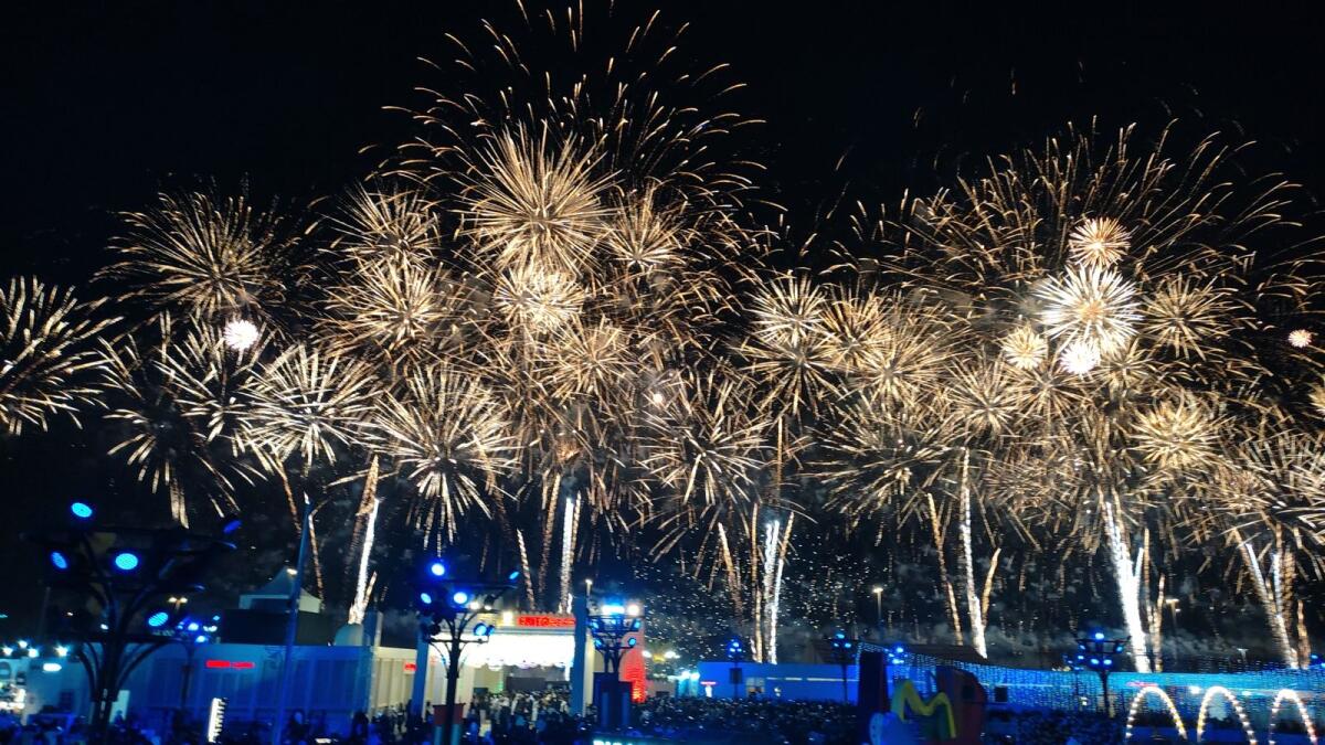 Abu Dhabi breaks 4 world records with dazzling fireworks and impressive drone display – News