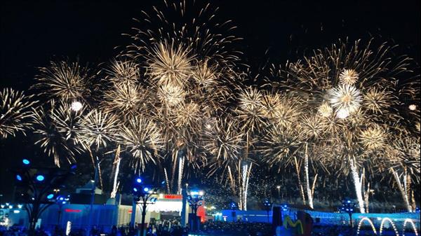 Abu Dhabi breaks 4 world records with dazzling fireworks, i…