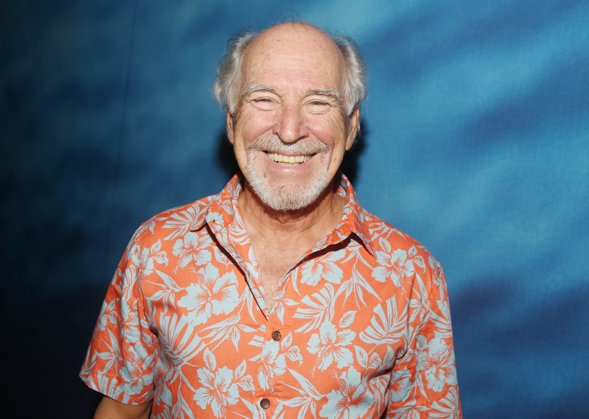 See which iconic stars Jimmy Buffett ‘met’ in Nashville