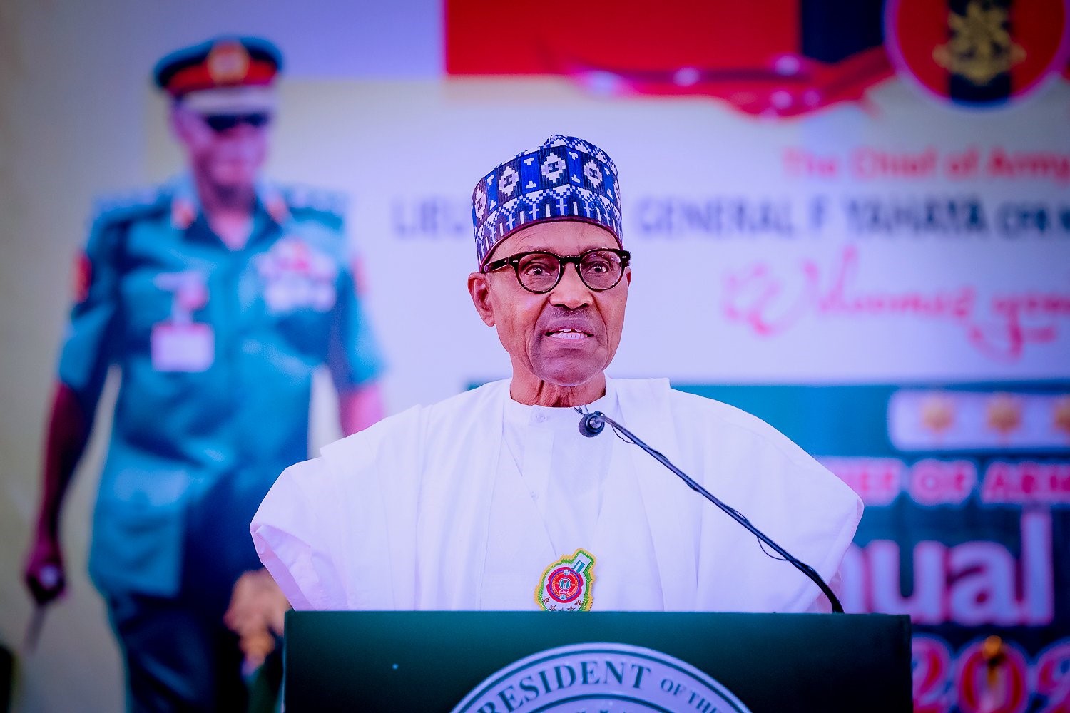 Buhari urges UAE to lift travel ban on Nigerians