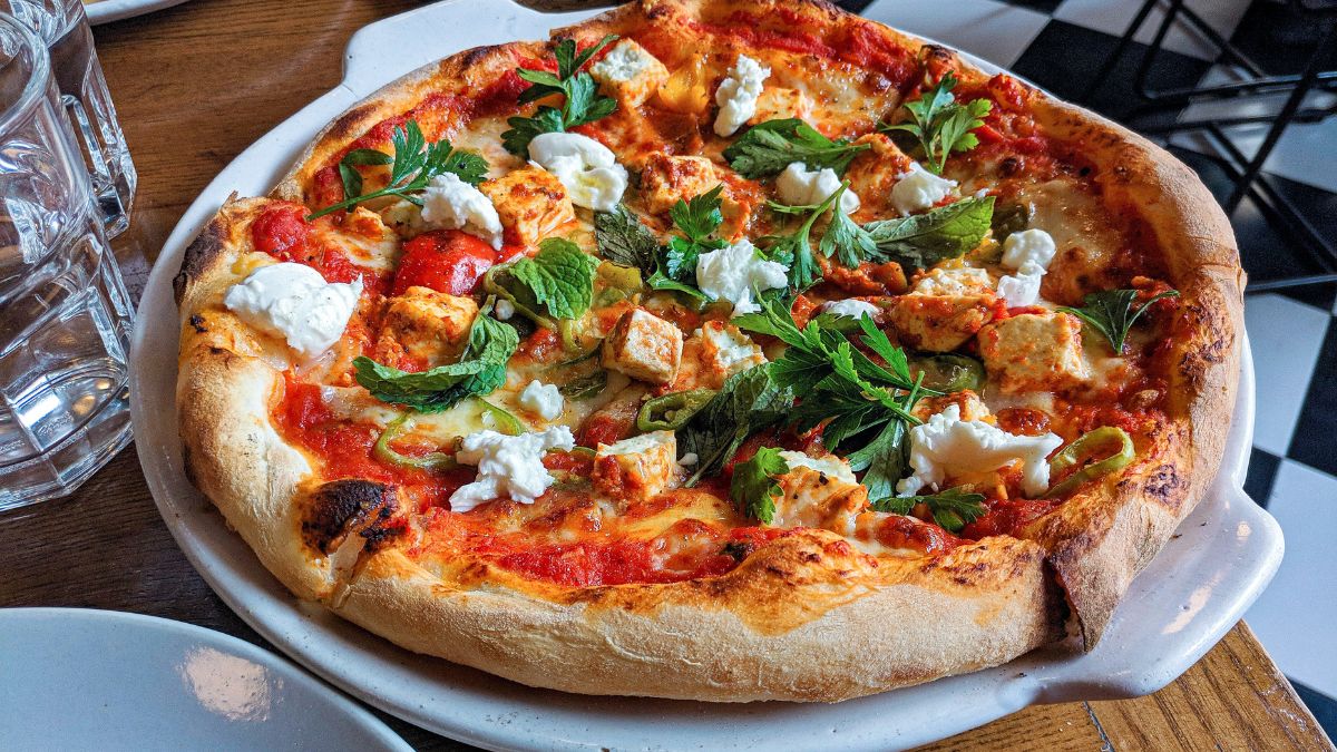 These Are the 8 Best Pizza Places in the UAE You Absolutely Must Visit