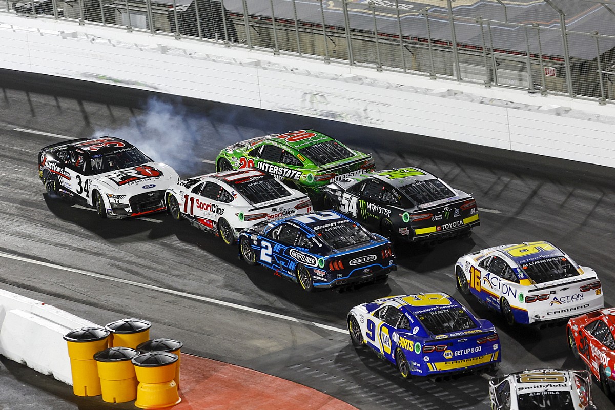 NASCAR Clash breaks the ‘fine line between entertainment and racing’