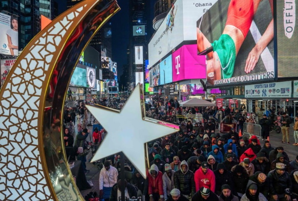 Muslims Unite in Powerful Prayer at Times Square for Ramadan 2024